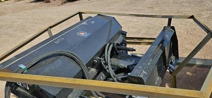 75" Skid Steer Broom thumbnail 3