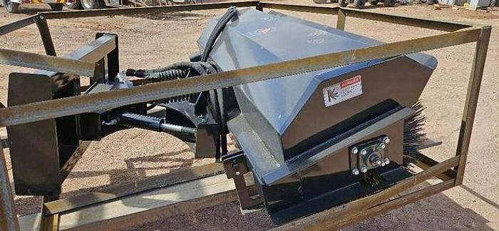 75" Skid Steer Broom thumbnail 4