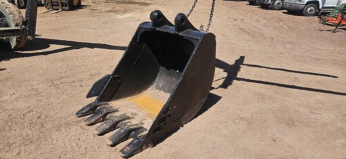 50 inch Excavator Bucket thumbnail 3