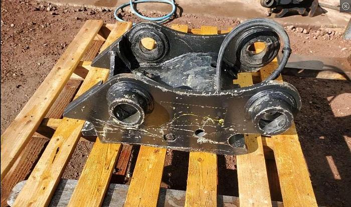Hydraulic Excavator Quick Coupler thumbnail 2